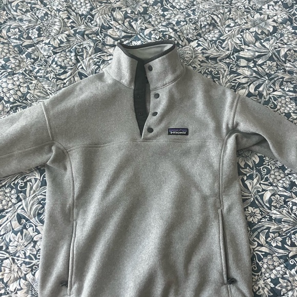 Patagonia Jackets & Blazers - Patagonia Light Gray Fleece Pullover